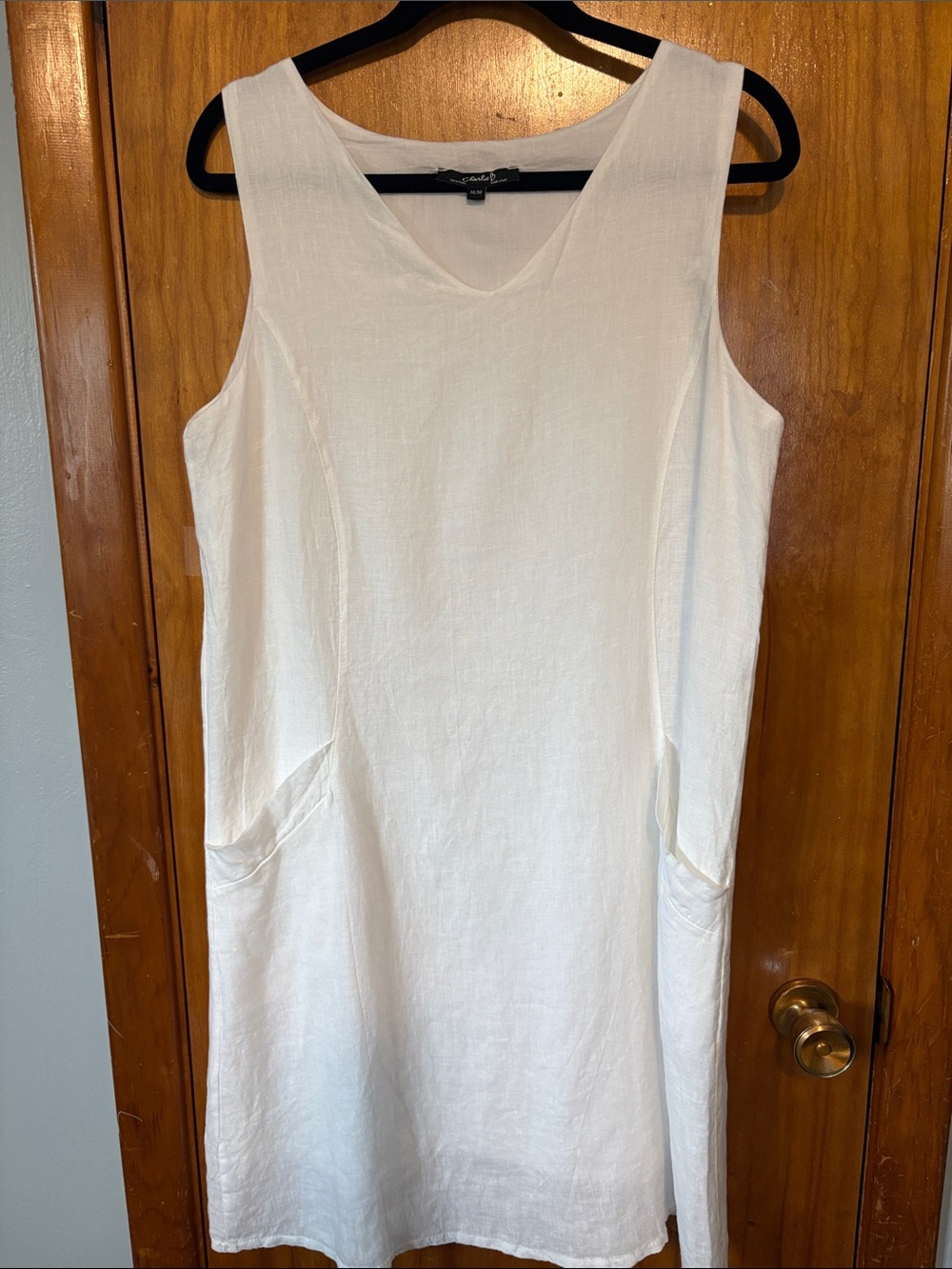 Charlie B White Sleeveless Linen Shift Dress - Classic Summer Staple